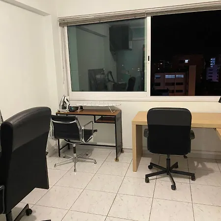 Private In Shared Flat In Center Homestay *