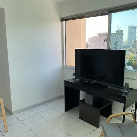 Private In Shared Flat In Center Homestay