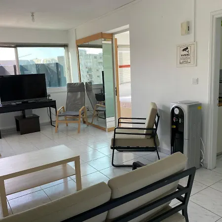 Homestay Private In Shared Flat In Center
